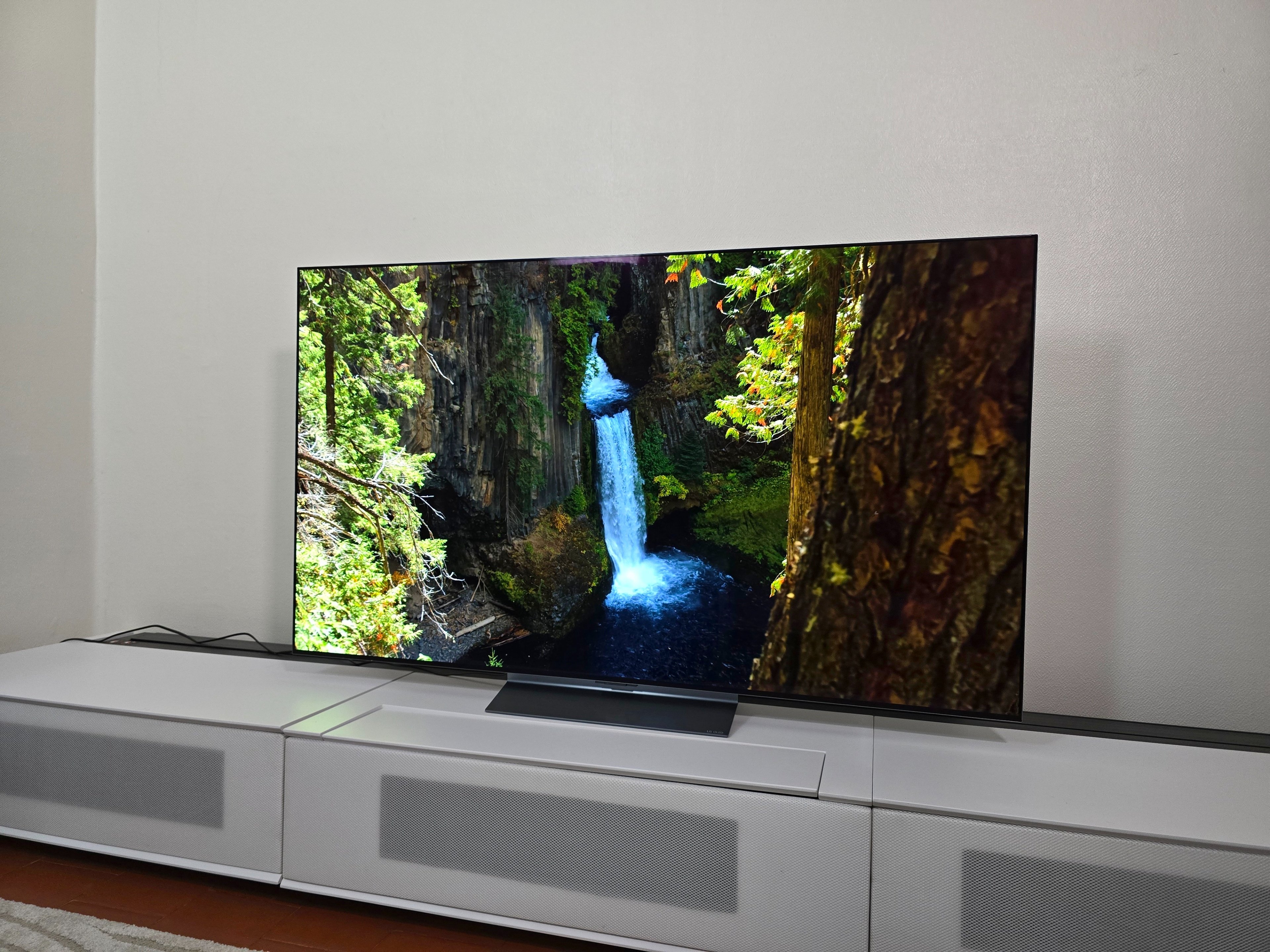 LG OLED C5 — expérience cinéma avec Dolby Vision et noirs absolus