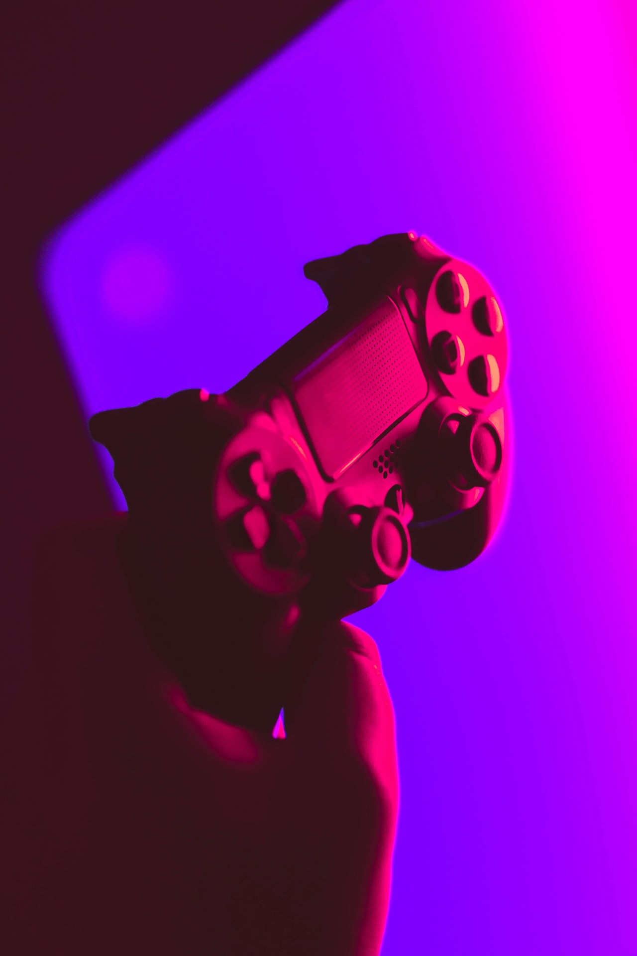 Manette gaming grise en action