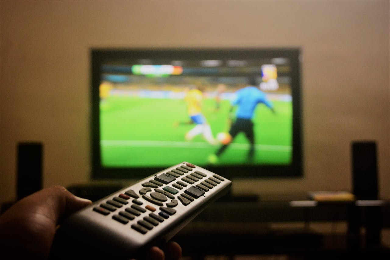 Sport, foot, rugby : comment bien choisir sa TV ?