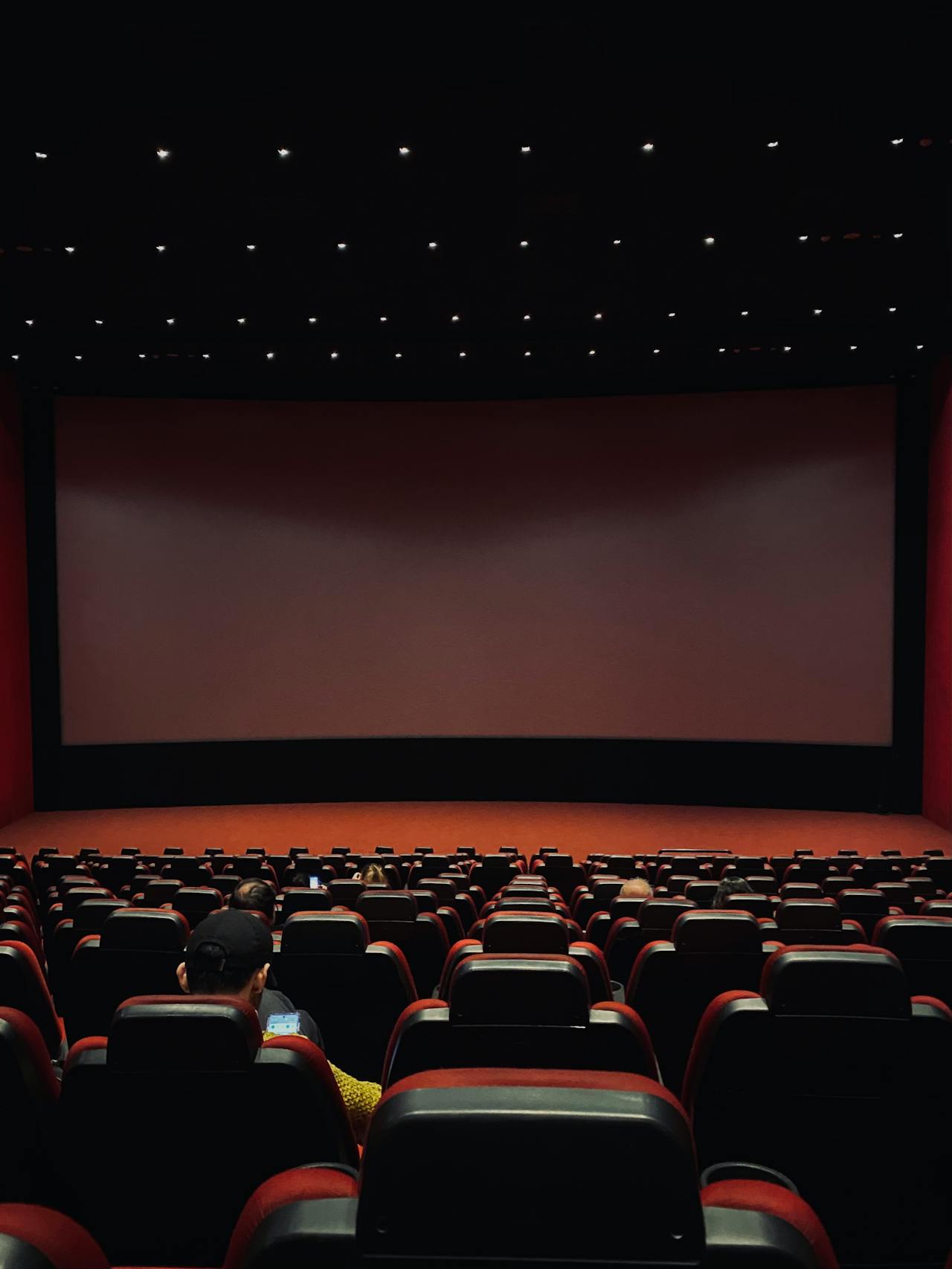Pourquoi les films sur votre télé ne sont pas toujours les mêmes qu'au cinéma